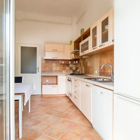 Guesthouse Centar 2 ザグレブ エクステリア 写真