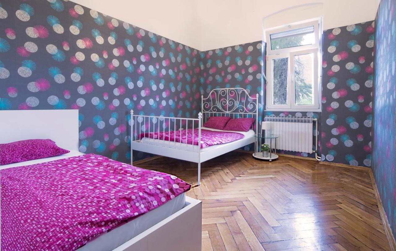Guesthouse Centar 2 ザグレブ エクステリア 写真