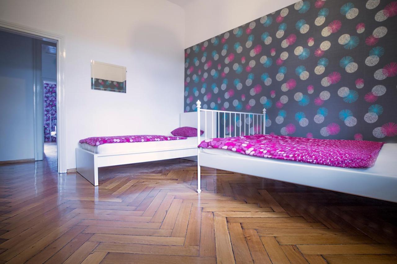 Guesthouse Centar 2 ザグレブ エクステリア 写真