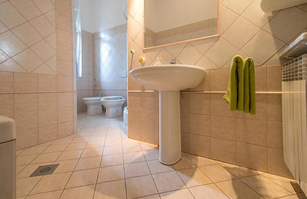 Guesthouse Centar 2 ザグレブ エクステリア 写真